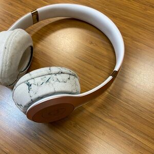 Rose Gold and White Beats Studio 4 Headphones
